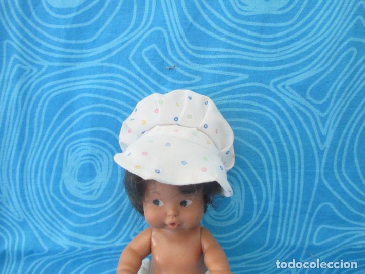 Mu&ntilde;ecas Lesly y Barriguitas: GORRO BARRIGUITAS - Foto 1