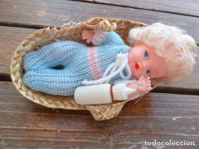 Mu&ntilde;ecas Lesly y Barriguitas: Canasta con beb&eacute; tipo barriguitas - Foto 1