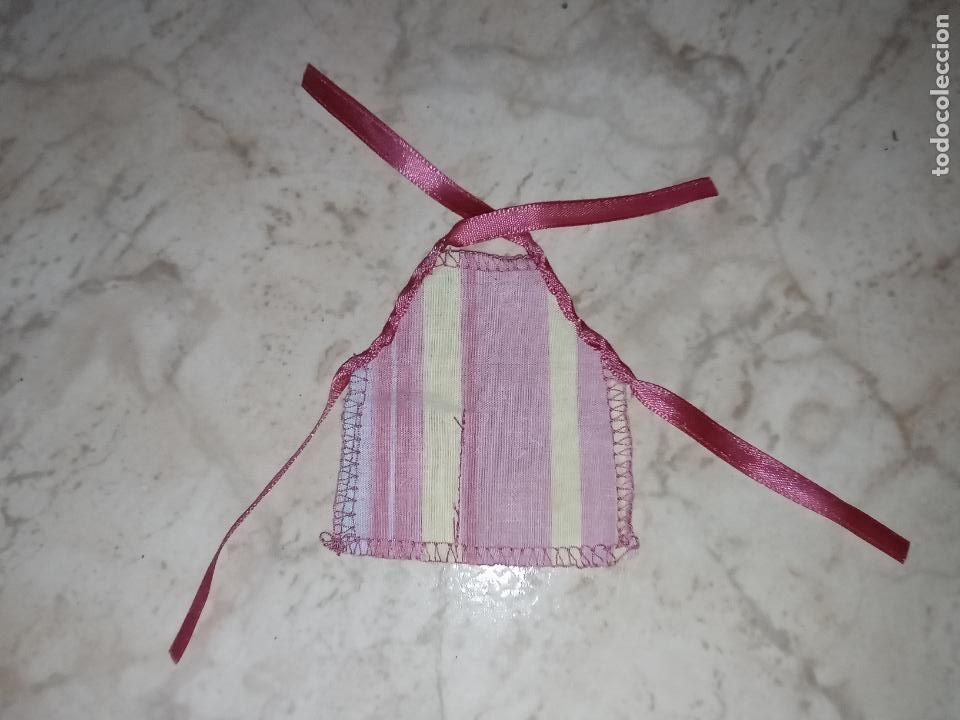 Mu&ntilde;ecas Lesly y Barriguitas: Delantal de mu&ntilde;eca barriguitas barriguita - Foto 1