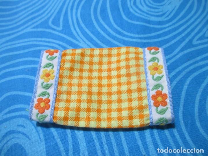 Mu&ntilde;ecas Lesly y Barriguitas: FUNDA ALMOHADA ORIGINAL BARRIGUITAS - Foto 2
