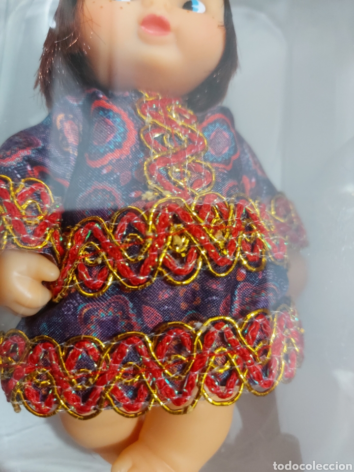 Mu&ntilde;ecas Lesly y Barriguitas: Barriguitas del mundo en caja - Foto 2