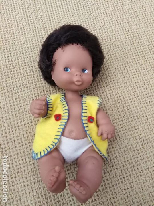 Mu&ntilde;ecas Lesly y Barriguitas: Mu&ntilde;eca negrita Barriguitas besitos - Foto 1