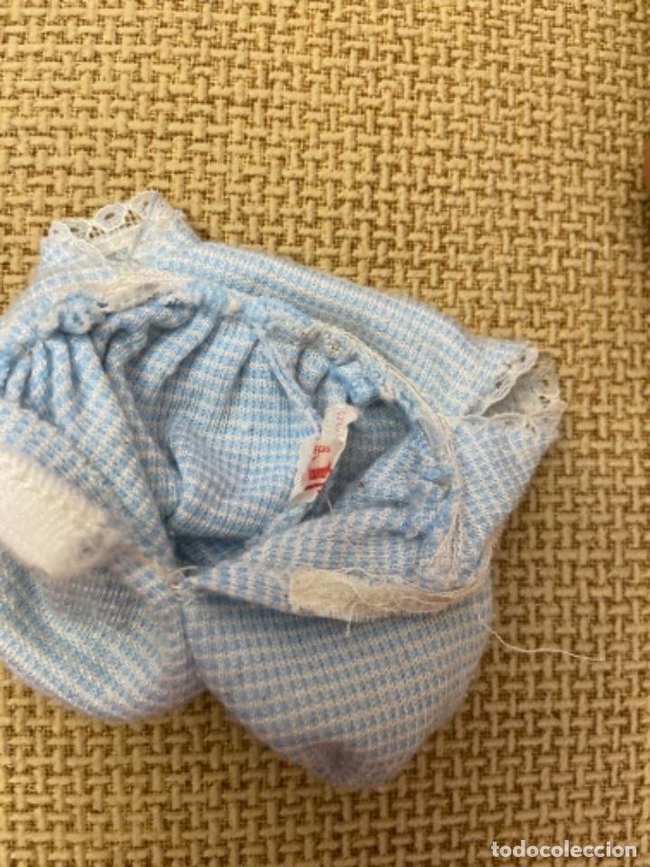 Mu&ntilde;ecas Lesly y Barriguitas: Pel&oacute;n barriguitas con mono azul - Foto 3