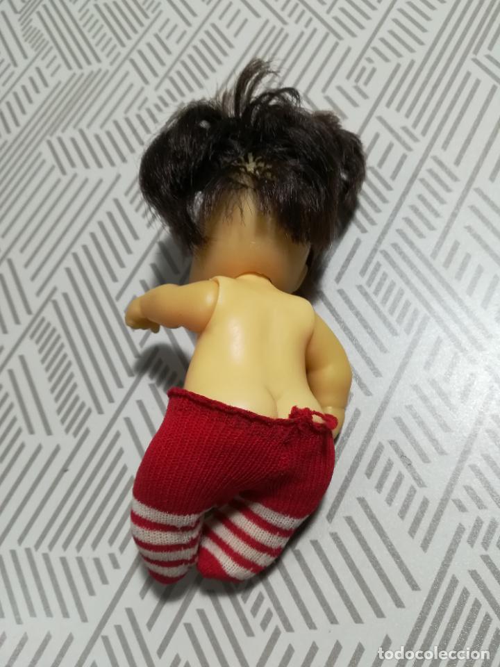 Mu&ntilde;ecas Lesly y Barriguitas: Mu&ntilde;eca barriguita de Famosa - Foto 3