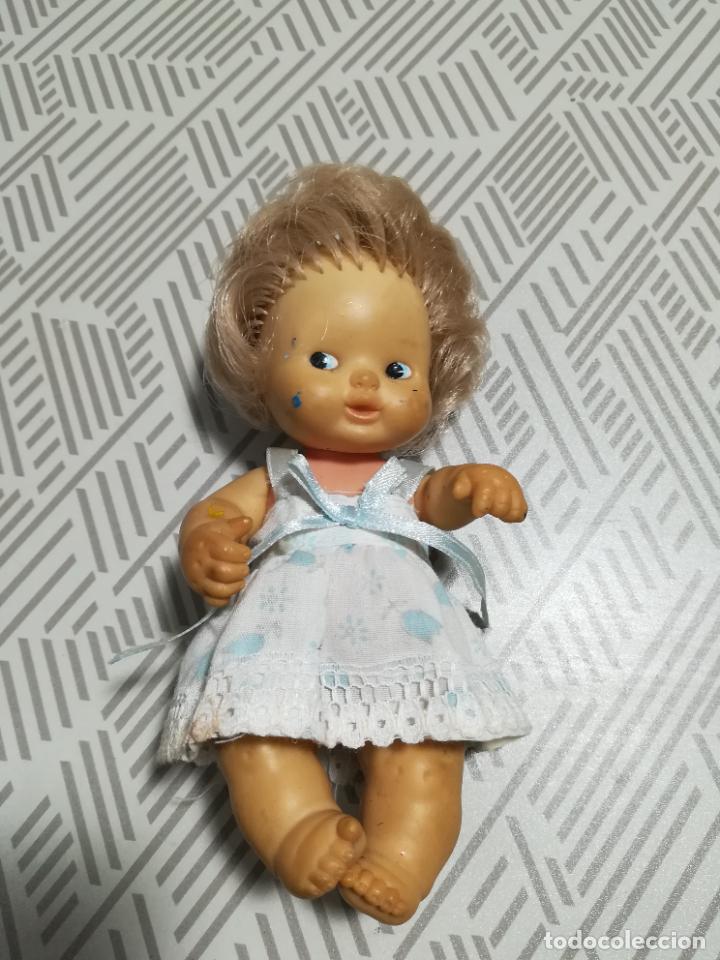 Mu&ntilde;ecas Lesly y Barriguitas: Mu&ntilde;eca barriguita de Famosa - Foto 1