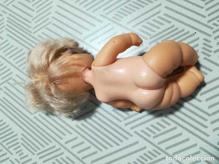 Mu&ntilde;ecas Lesly y Barriguitas: Mu&ntilde;eca barriguita de Famosa - Foto 4