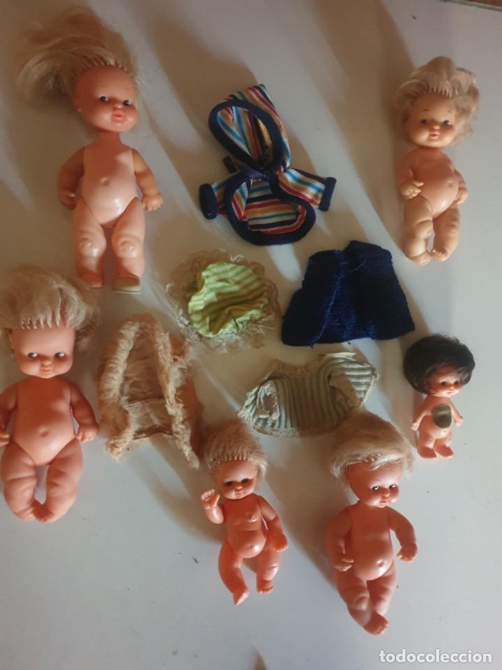 Mu&ntilde;ecas Lesly y Barriguitas: LOTE BARRIGUITAS CON ROPA - Foto 2