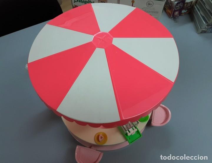 Mu&ntilde;ecas Lesly y Barriguitas: Kiosko Barriguitas de Famosa - Foto 3