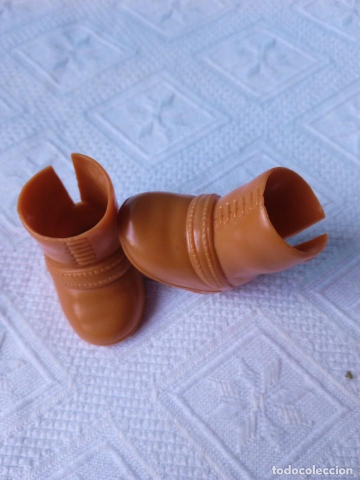 Mu&ntilde;ecas Lesly y Barriguitas: BOTAS MARRONES BARRIGUITAS NEW - Foto 2