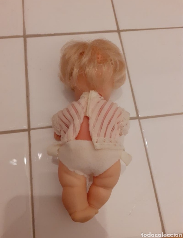 Mu&ntilde;ecas Lesly y Barriguitas: Mu&ntilde;eca Barriguitas de Famosa - Foto 3