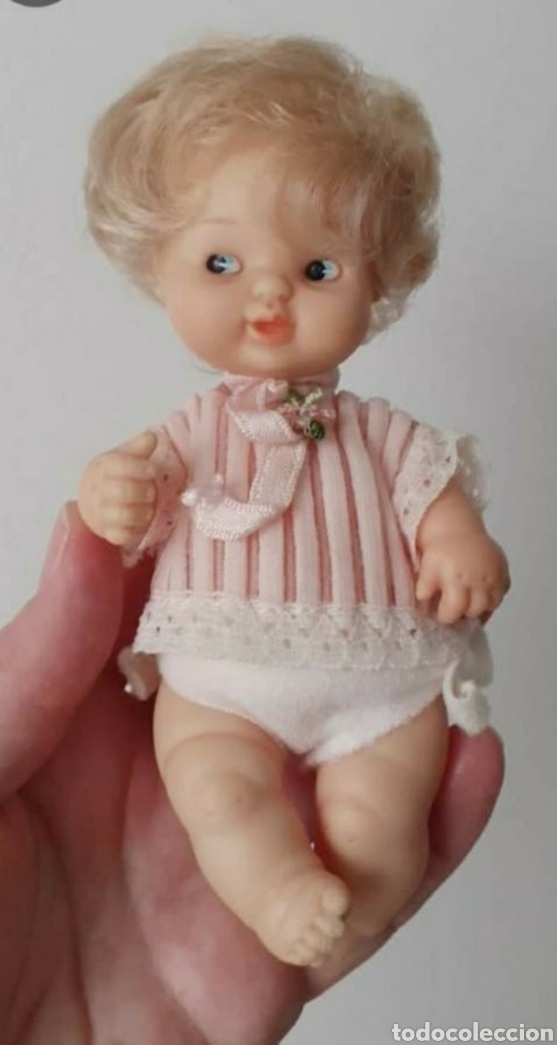 Mu&ntilde;ecas Lesly y Barriguitas: Mu&ntilde;eca Barriguitas de Famosa - Foto 1