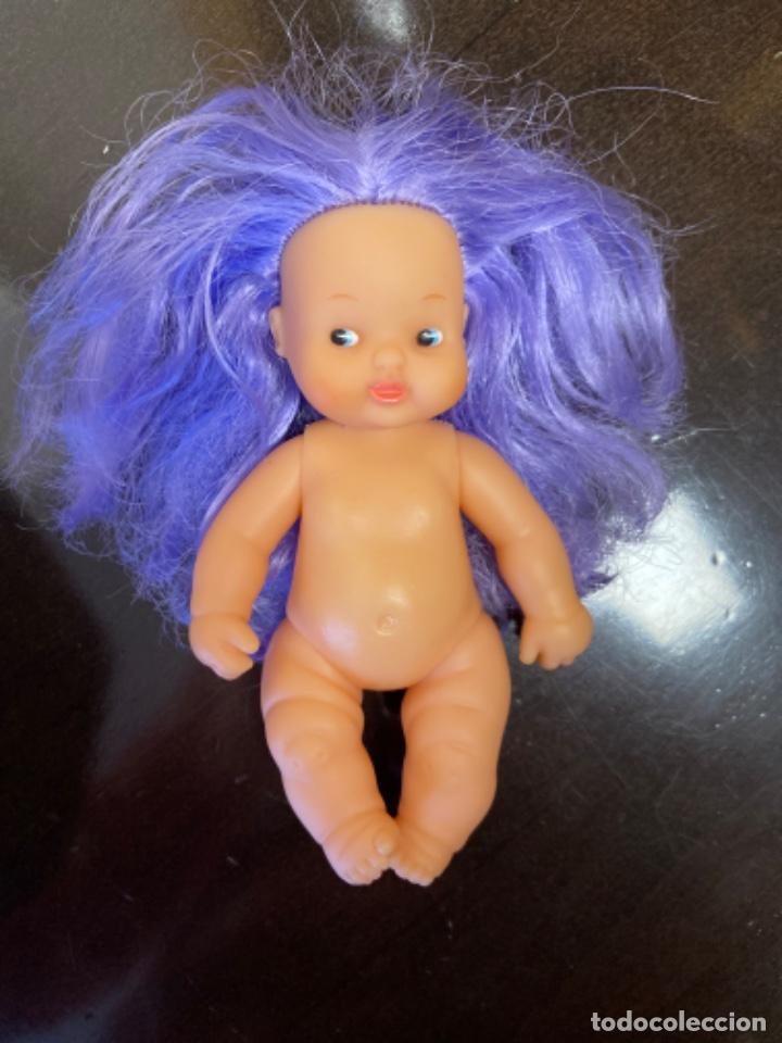 Mu&ntilde;ecas Lesly y Barriguitas: Barriguitas pelo morado - Foto 1