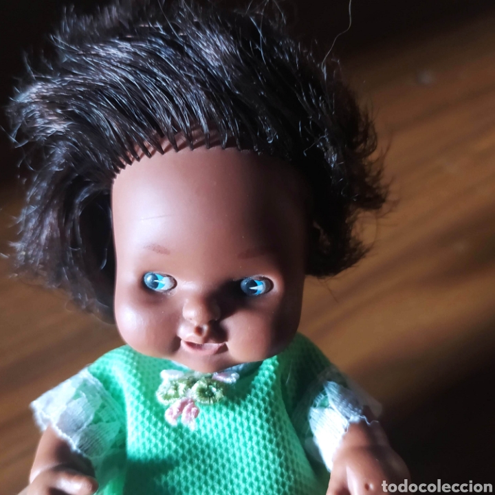 Mu&ntilde;ecas Lesly y Barriguitas: Barriguitas con camiseta verde - Foto 1