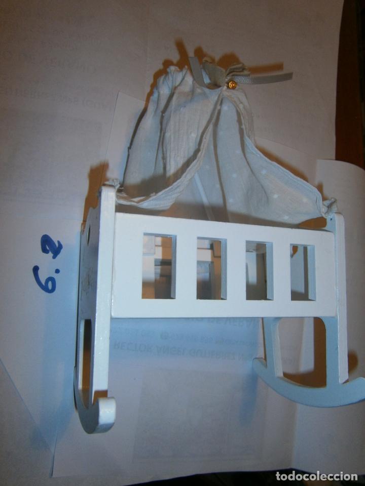 Mu&ntilde;ecas Lesly y Barriguitas: CUNA DE MADERA CON MOSQUITERA DE BARRIGUITAS - Foto 1