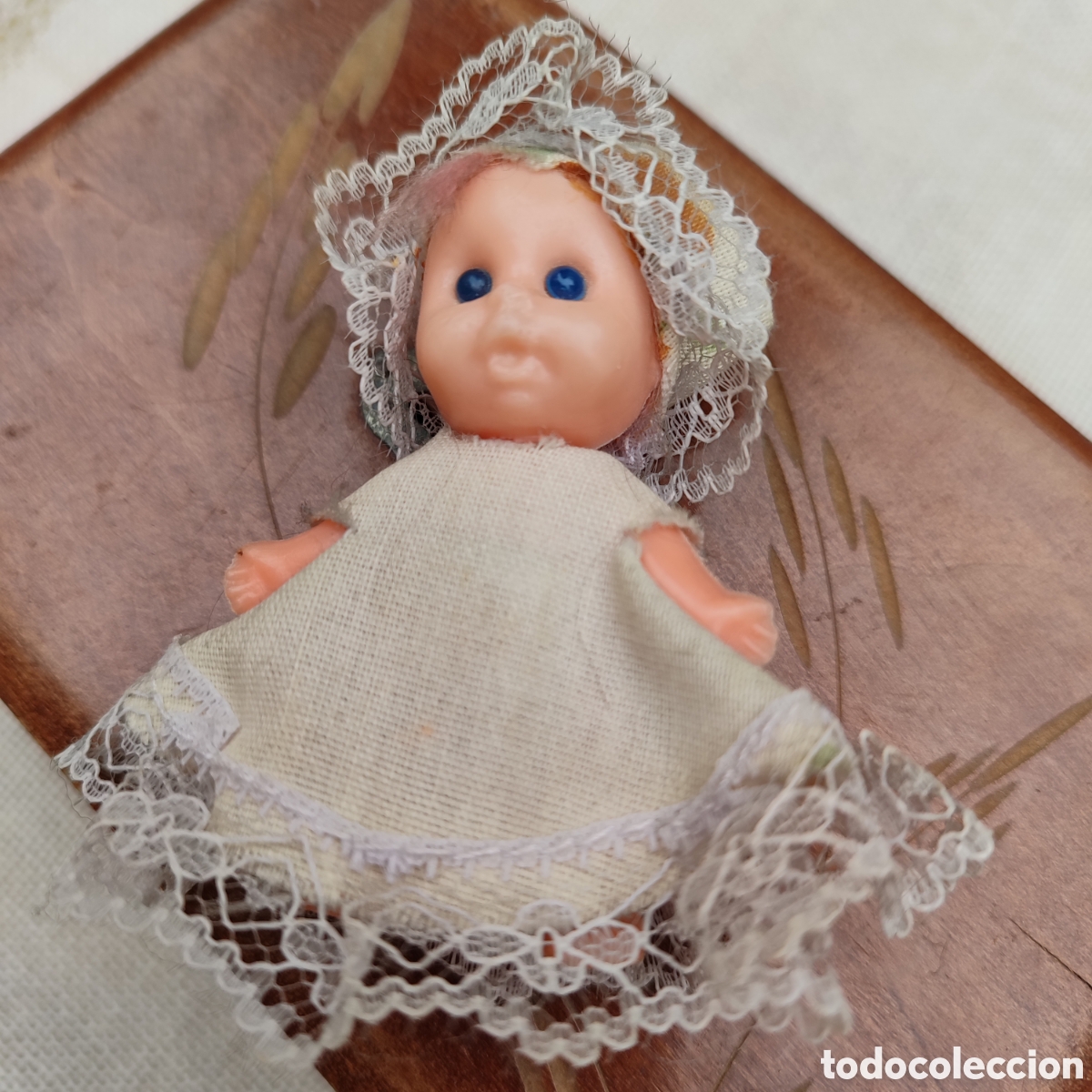 Mu&ntilde;ecas Lesly y Barriguitas: Mu&ntilde;eca pitisu de peluca bebe vintage - Foto 1