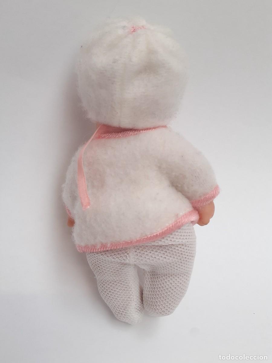 Mu&ntilde;ecas Lesly y Barriguitas: Barriguita traje de Invierno - Foto 2
