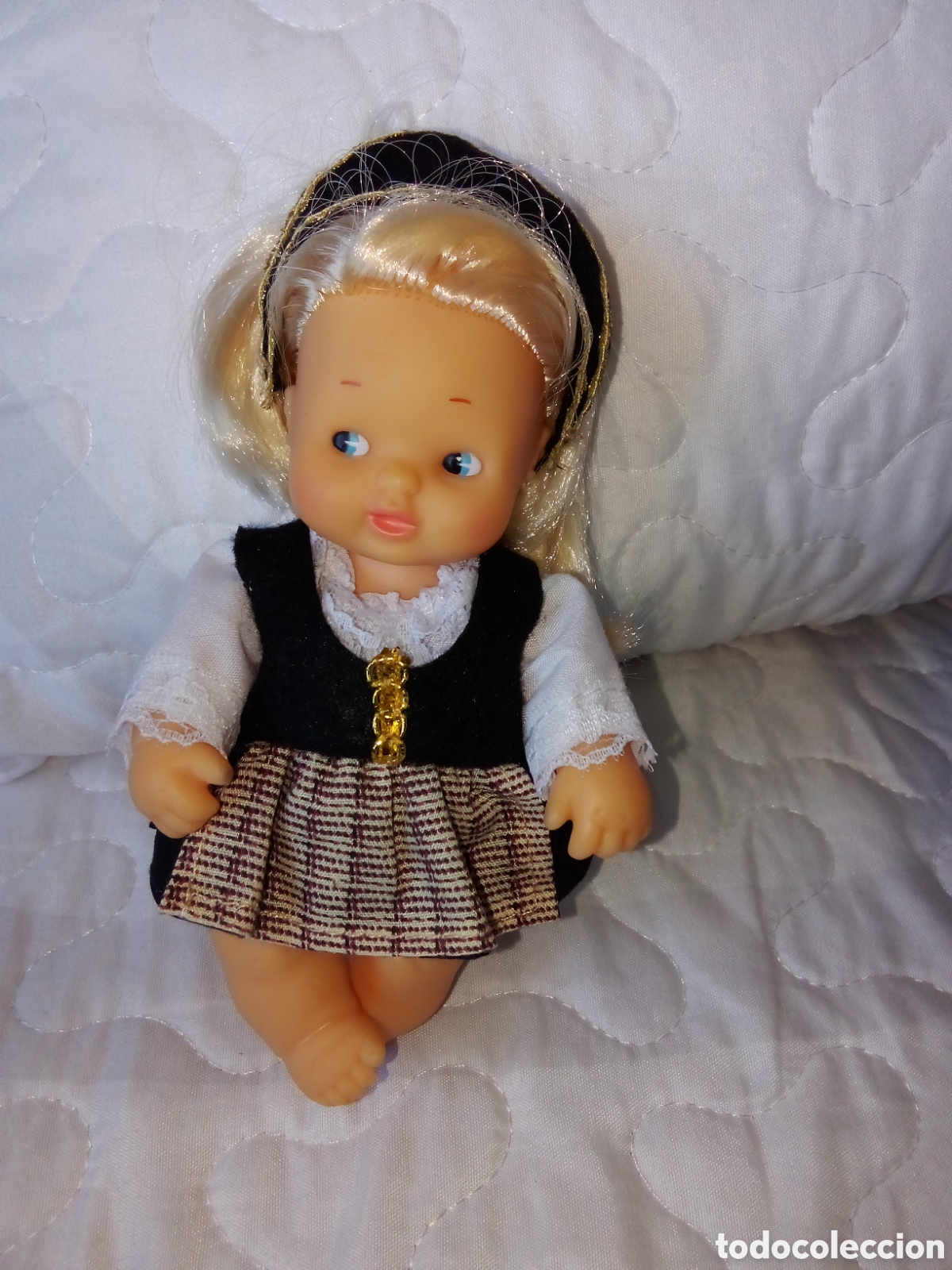 Mu&ntilde;ecas Lesly y Barriguitas: Mu&ntilde;eca Barriguitas del mundo - Foto 1