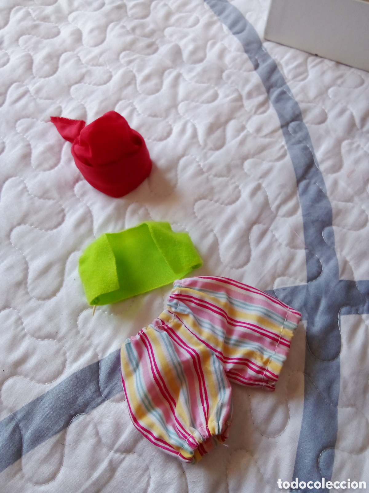 Mu&ntilde;ecas Lesly y Barriguitas: Ropa barriguitas cuentos - Foto 1