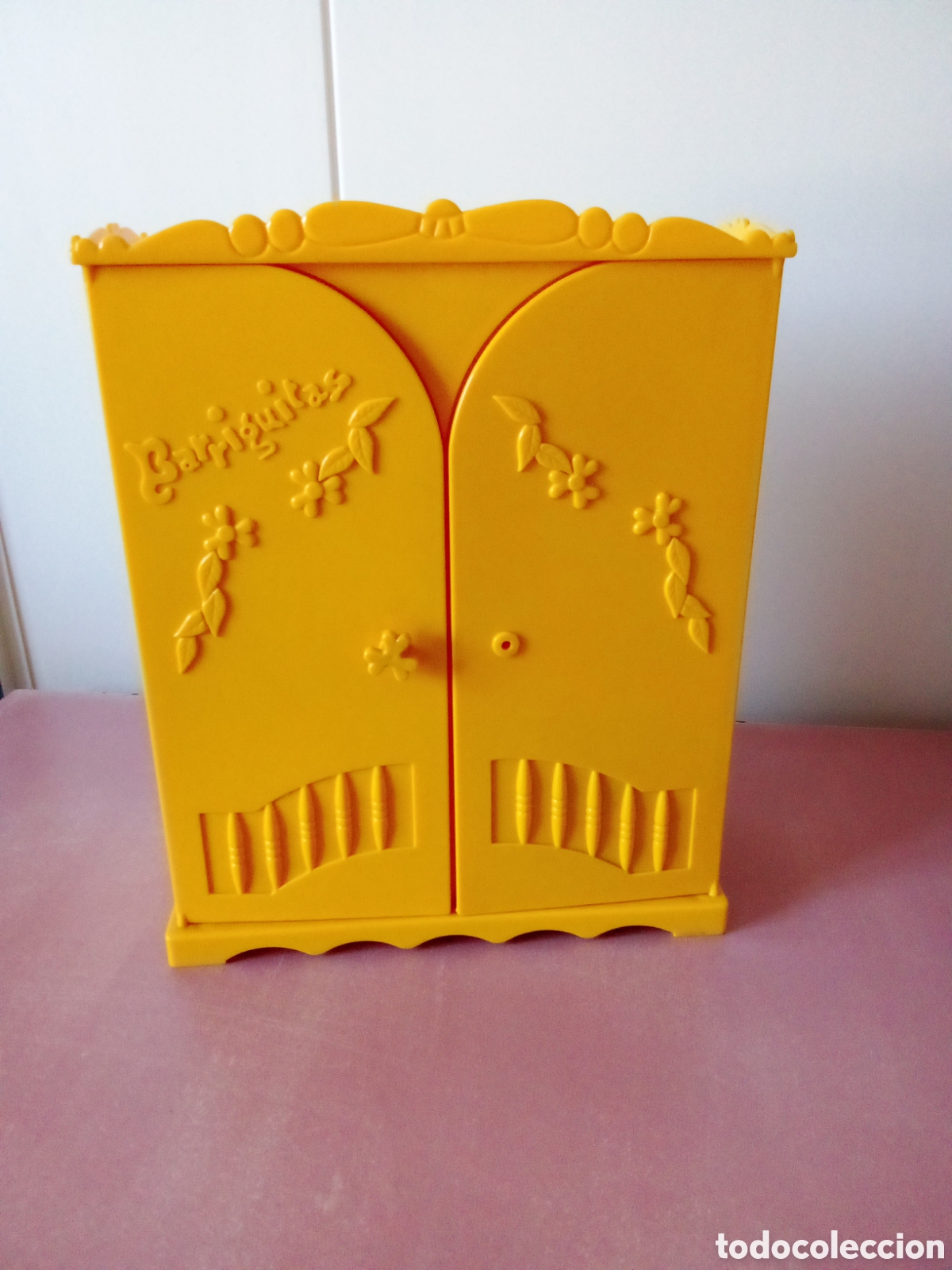 Mu&ntilde;ecas Lesly y Barriguitas: Armario barriguitas amarillo - Foto 1