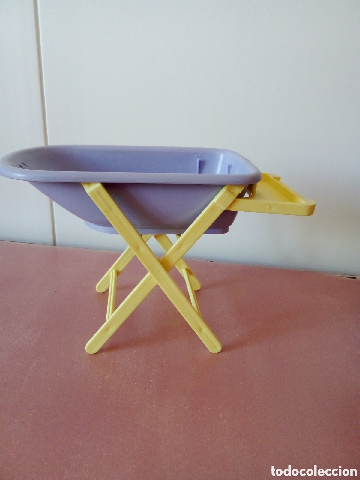 Mu&ntilde;ecas Lesly y Barriguitas: Ba&ntilde;era de barriguitas - Foto 1