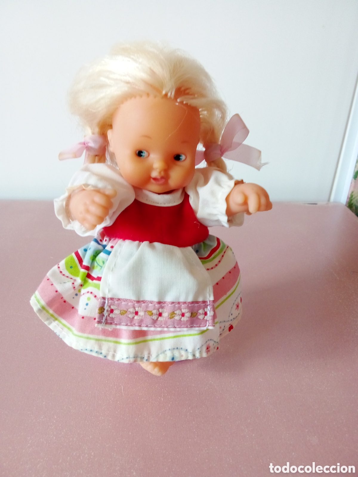 Mu&ntilde;ecas Lesly y Barriguitas: Mu&ntilde;eca Barriguitas del mundo - Foto 1