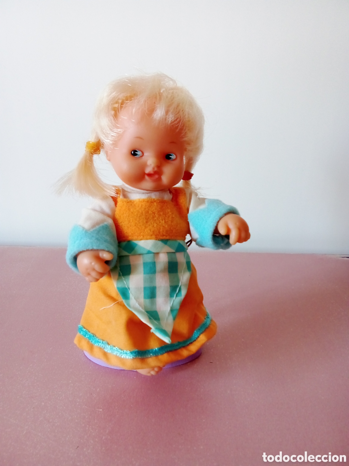 Mu&ntilde;ecas Lesly y Barriguitas: Mu&ntilde;eca Barriguitas del mundo - Foto 1