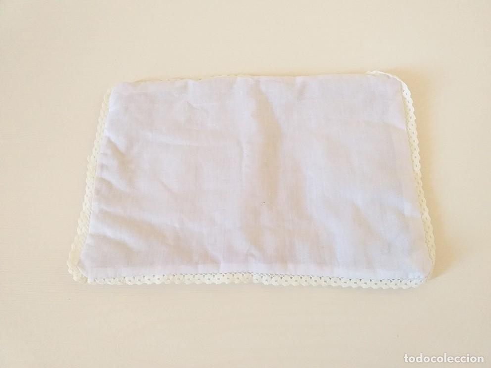 Puppen Lesly und Barriguitas : Colch&oacute;n blanco v&aacute;lido para mu&ntilde;ecas barriguitas famosa