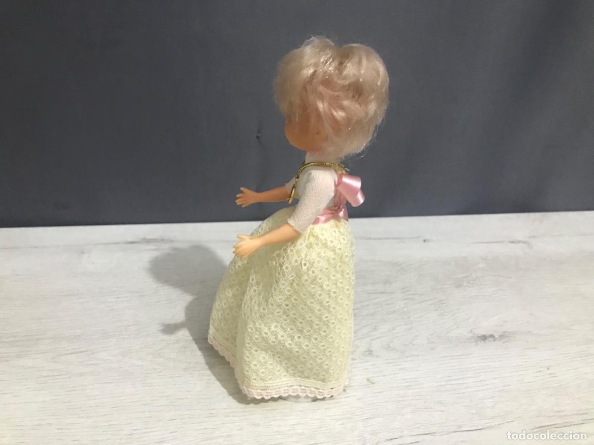 Mu&ntilde;ecas Lesly y Barriguitas: Curioso lote de dos mu&ntilde;ecas antiguas - Foto 12