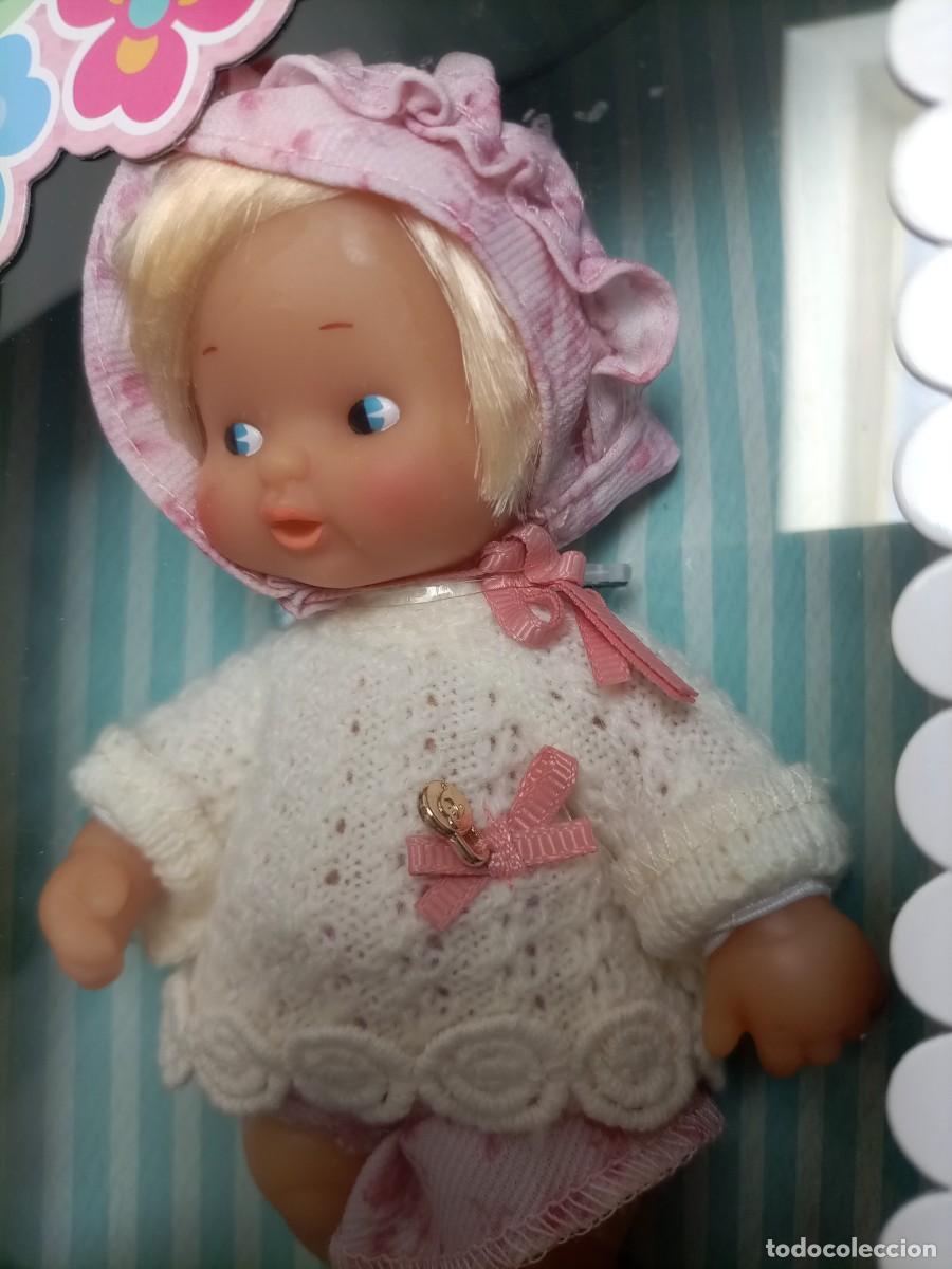 Mu&ntilde;ecas Lesly y Barriguitas: Barriguitas con vestido rosa de beb&eacute; - Foto 3