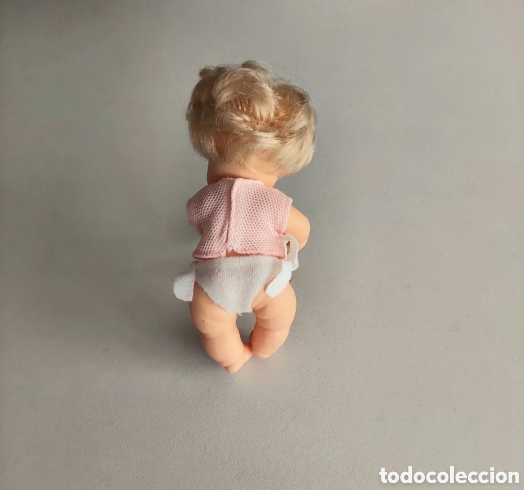 Mu&ntilde;ecas Lesly y Barriguitas: Mu&ntilde;eca Barriguitas de Famosa - Foto 2