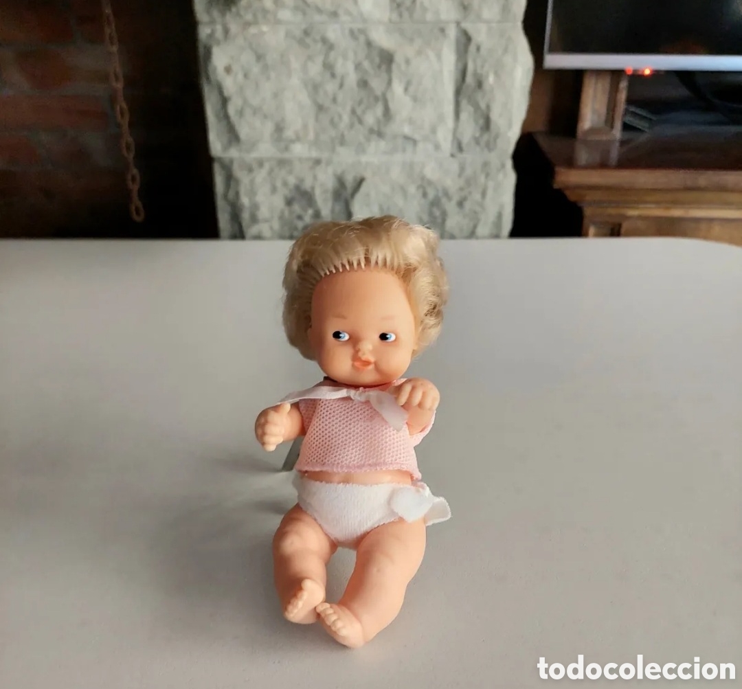 Mu&ntilde;ecas Lesly y Barriguitas: Mu&ntilde;eca Barriguitas de Famosa - Foto 3