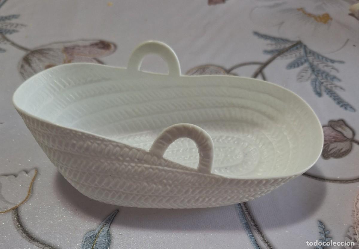 Mu&ntilde;ecas Lesly y Barriguitas: Capazo Cesta cuna barriguitas - Foto 4