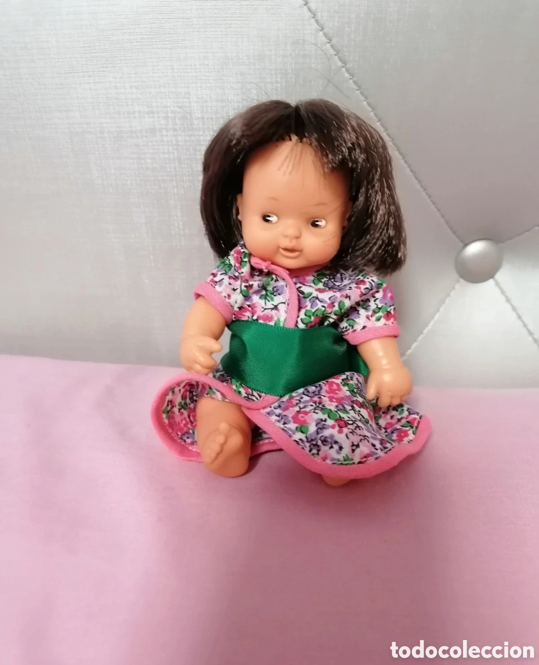 Mu&ntilde;ecas Lesly y Barriguitas: Mu&ntilde;eca barriguitas morena - Foto 1