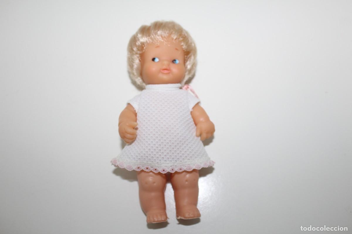 Mu&ntilde;ecas Lesly y Barriguitas: BARRIGUITAS DE FAMOSA - Foto 1