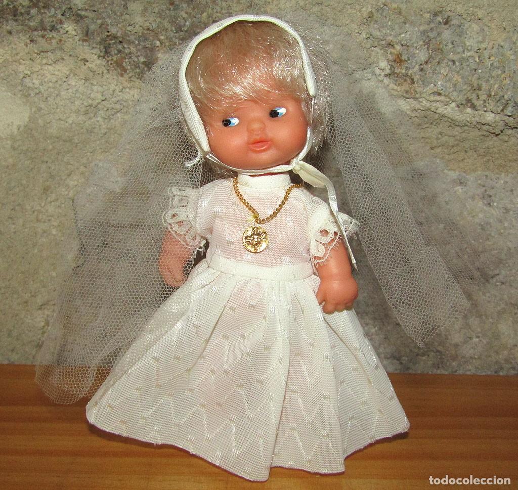 Mu&ntilde;ecas Lesly y Barriguitas: ANTIGUA MU&Ntilde;ECA BARRIGUITAS PRIMERA COMUNI&Oacute;N, DE FAMOSA - COMPLETA - A&Ntilde;OS 70 - ANDADORA