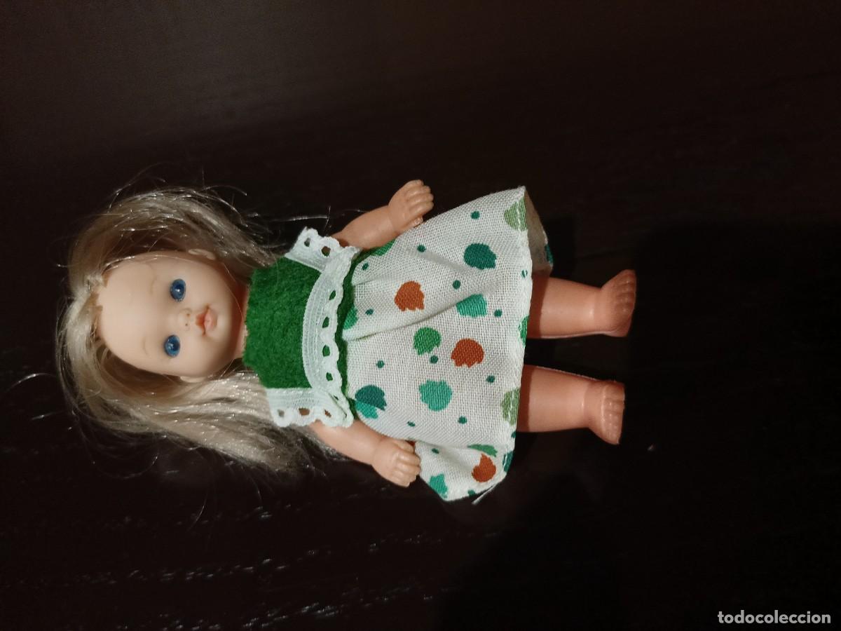 Mu&ntilde;ecas Lesly y Barriguitas: Mu&ntilde;equita CAMI. B.B. con vestido