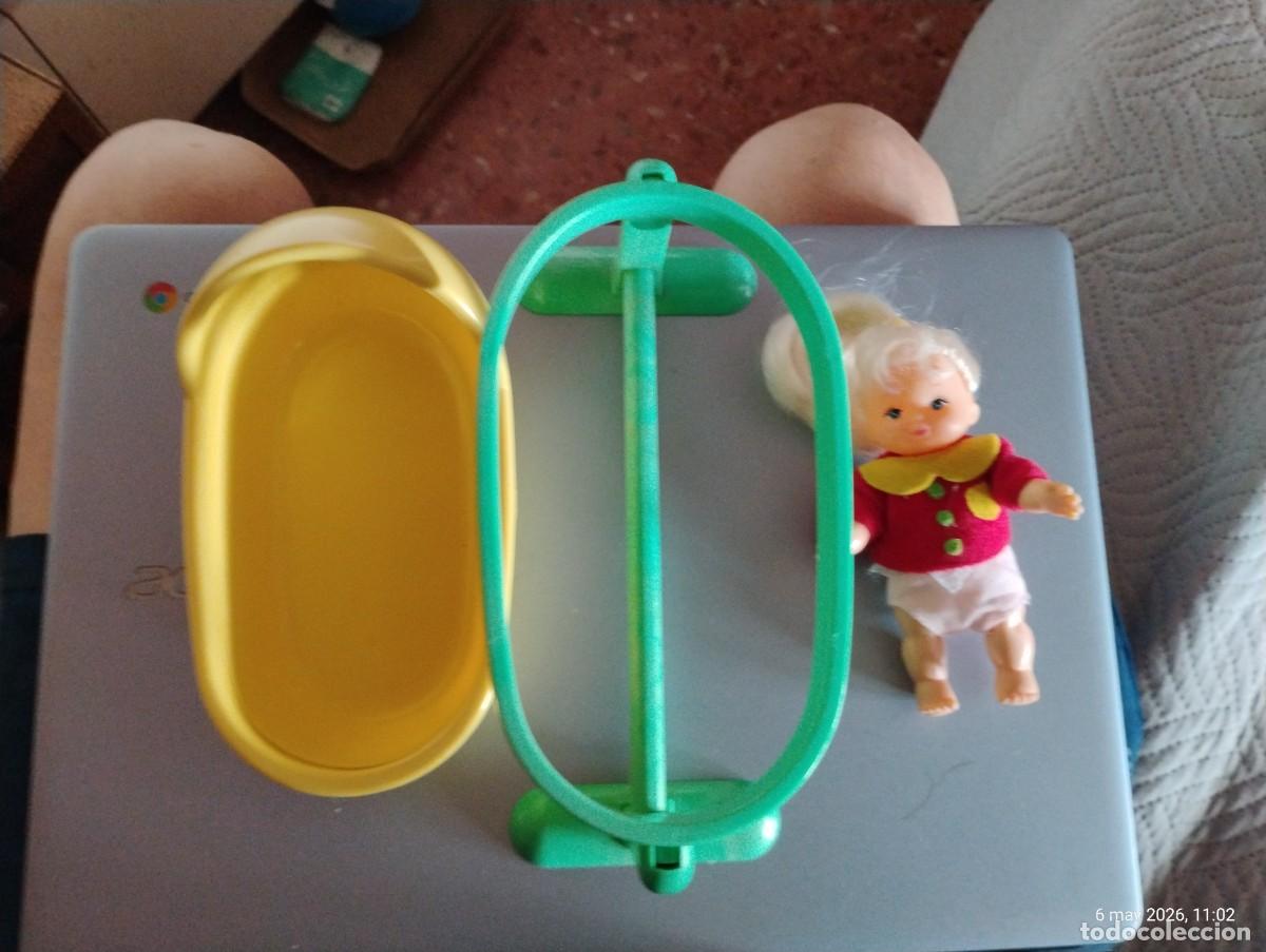 Mu&ntilde;ecas Lesly y Barriguitas: Barriguitas y su cuna