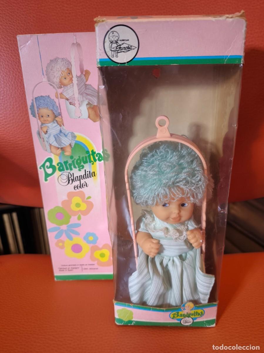 Mu&ntilde;ecas Lesly y Barriguitas: Mu&ntilde;eca Barriguitas blandita color. De Famosa. En su bl&iacute;ster.