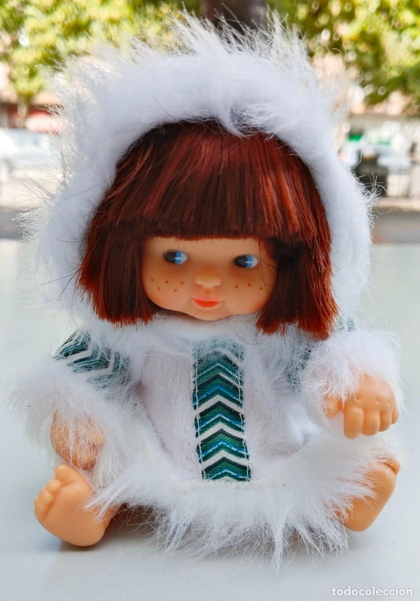 Mu&ntilde;ecas Lesly y Barriguitas: Mu&ntilde;eca Barriguitas Esquimal de Famosa
