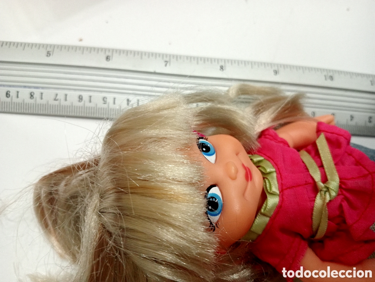 Mu&ntilde;ecas Lesly y Barriguitas: Mu&ntilde;eca Barriguitas de Famosa - Foto 3