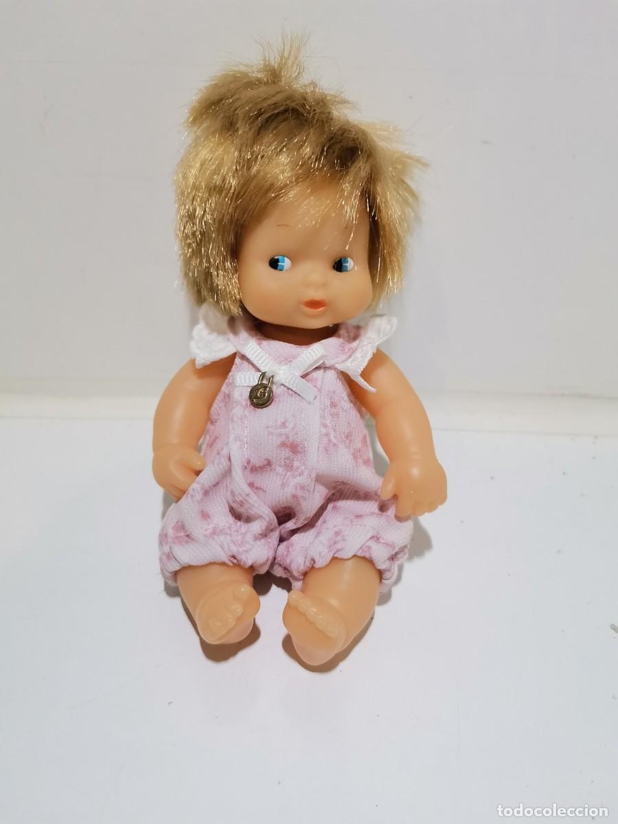 Mu&ntilde;ecas Lesly y Barriguitas: mu&ntilde;ca barriguitas morena con su peto rosa