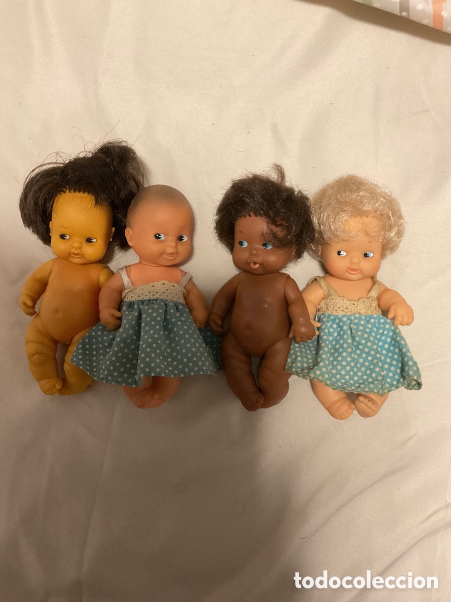 Mu&ntilde;ecas Lesly y Barriguitas: Cuatro Barriguitas de Famosa