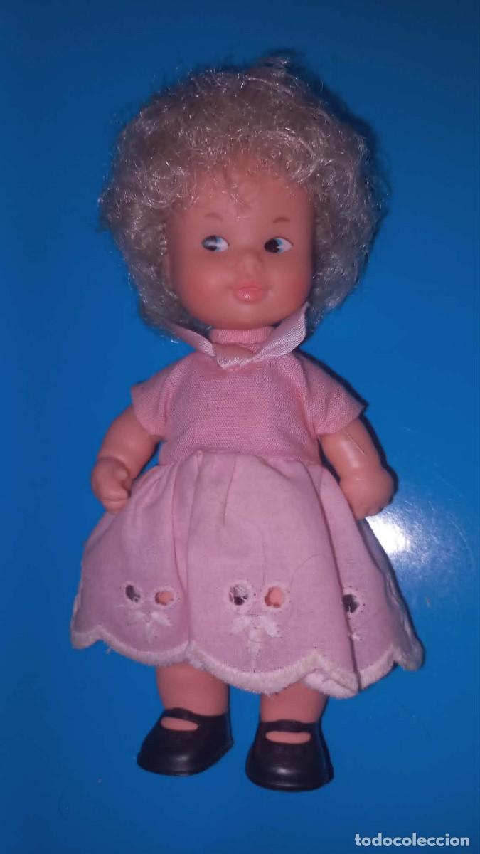 Mu&ntilde;ecas Lesly y Barriguitas: Graciosa mu&ntilde;eca Barriguitas Mina - Famosa - a&ntilde;os 80