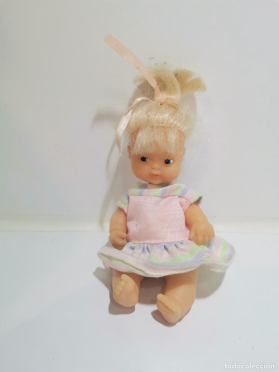 Mu&ntilde;ecas Lesly y Barriguitas: mu&ntilde;eeca antigua de barriguitas rubia