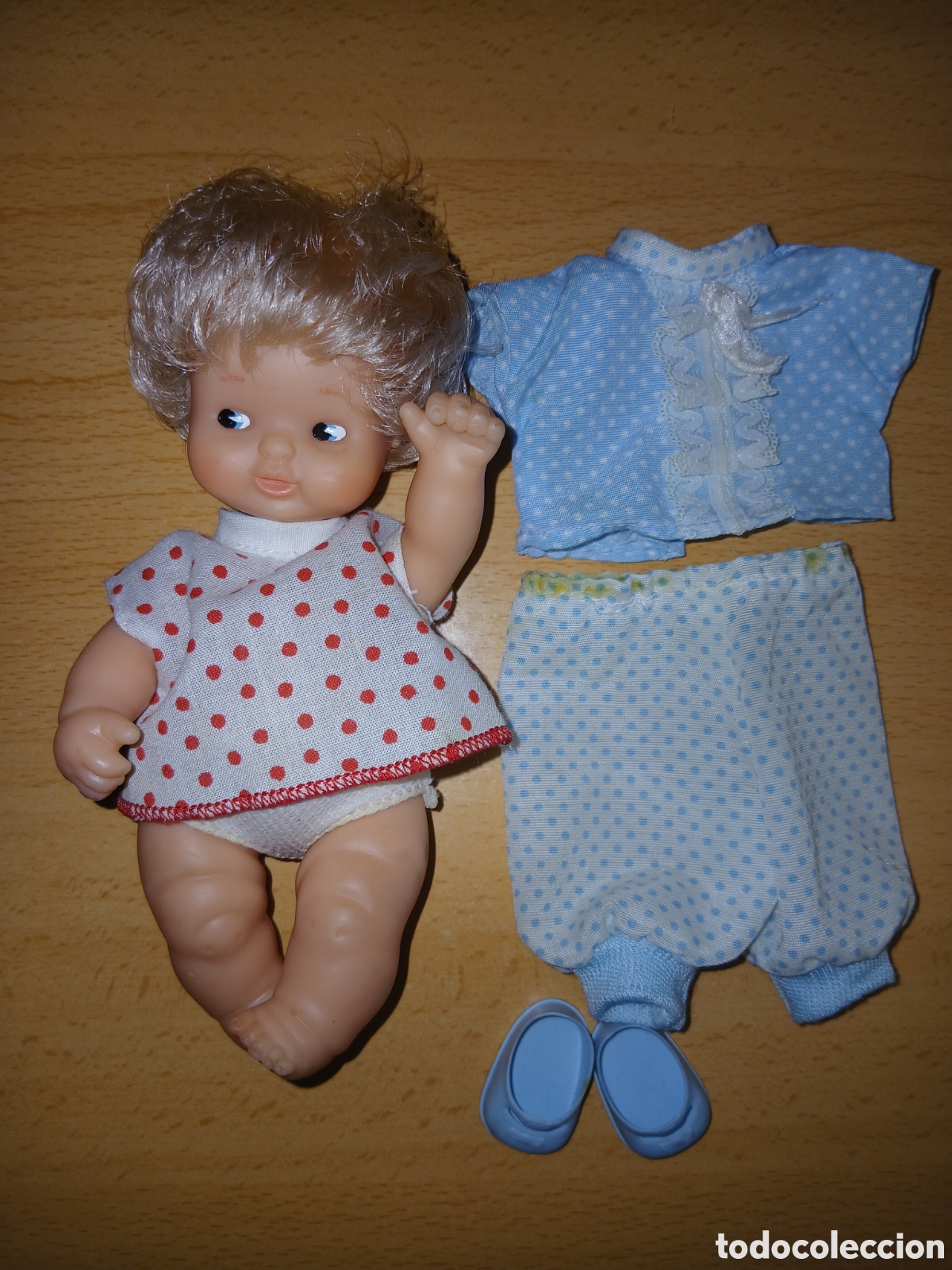 Mu&ntilde;ecas Lesly y Barriguitas: BARRIGUITAS DE FAMOSA CAJAS SURTIDAS 87773 A&Ntilde;OS 90 + CONJUNTO COMPLETO ORIGINAL RETO&Ntilde;O NI&Ntilde;O PATINETE