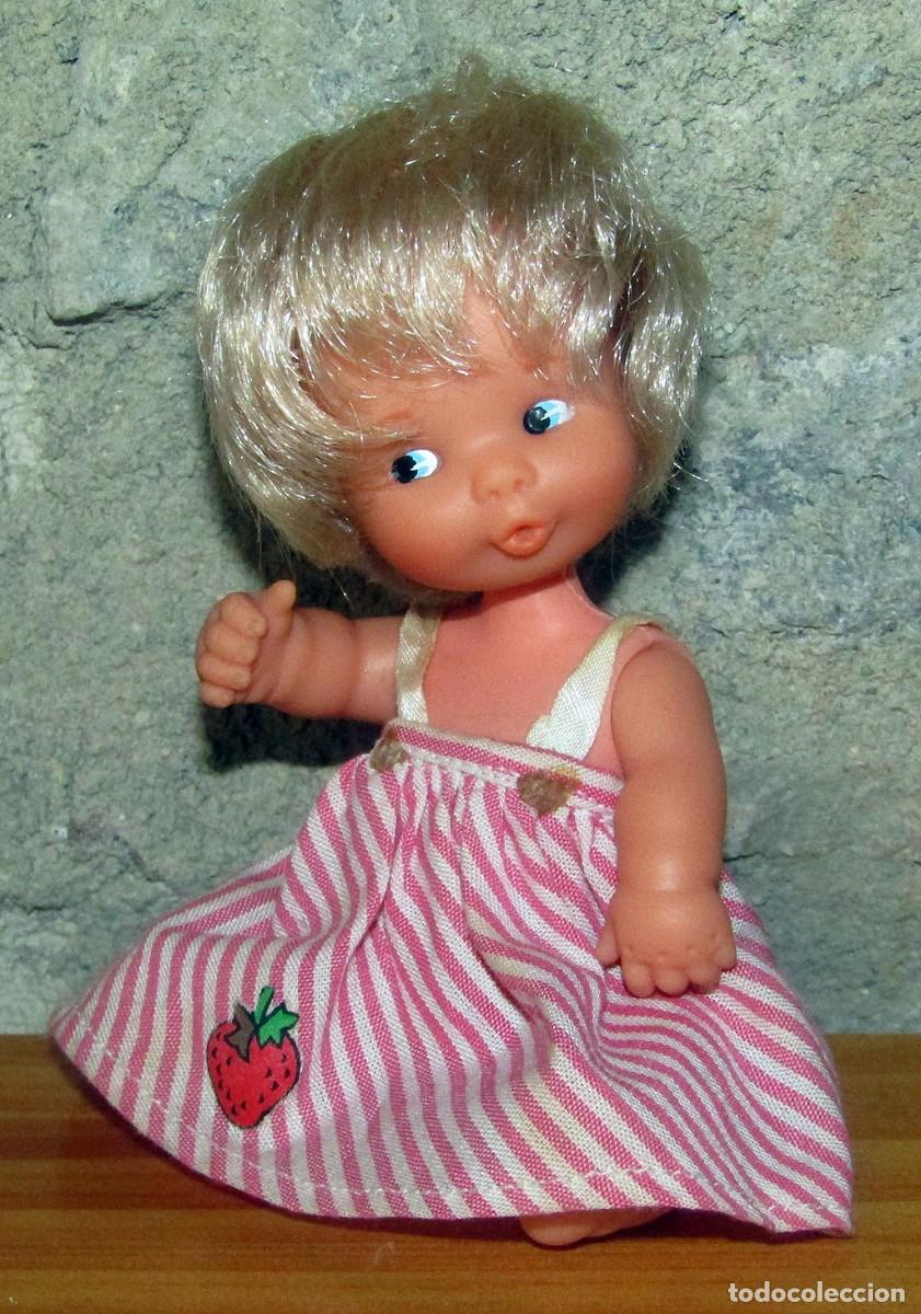 Mu&ntilde;ecas Lesly y Barriguitas: ANTIGUA MU&Ntilde;ECA BARRIGUITAS BESITOS DE FRESA, DE FAMOSA - A&Ntilde;OS 70/80 - TODA ORIGINAL