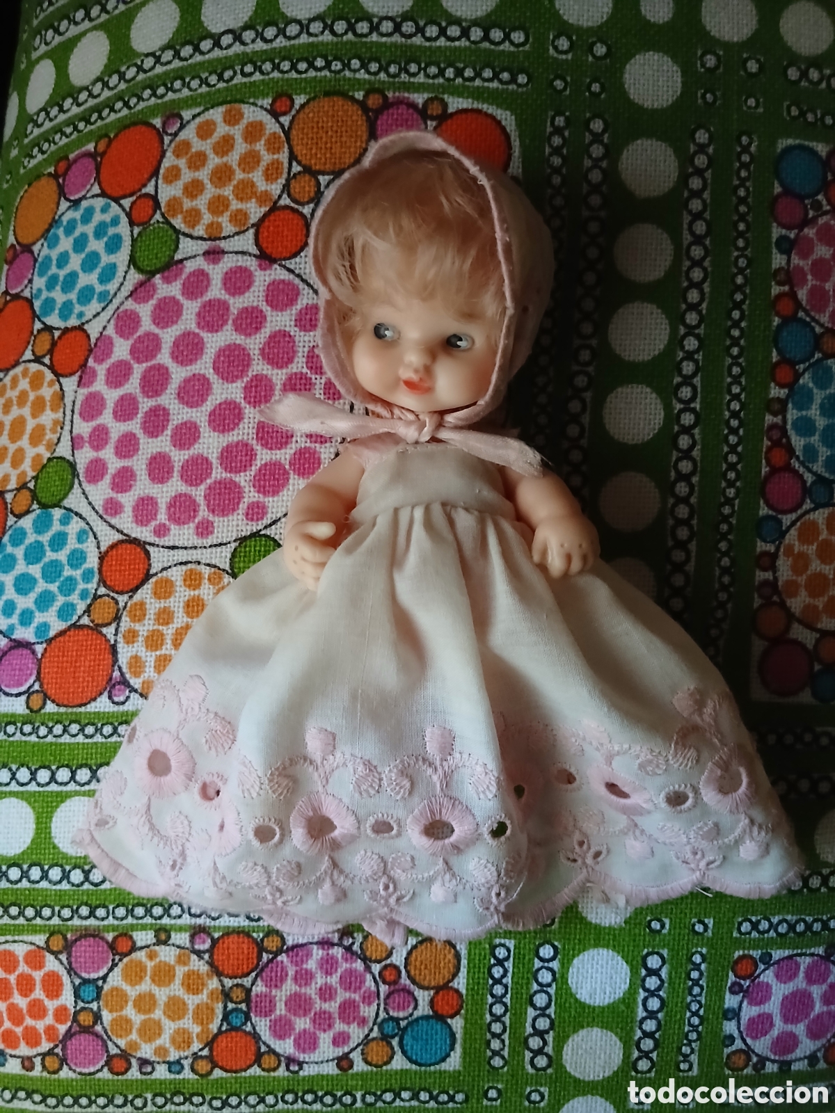 Mu&ntilde;ecas Lesly y Barriguitas: MUY DIFICIL CONJUNTO ORIGINAL FALDON BORDADO BARRIGUITAS DE FAMOSA VARIANTE EN ROSA A&Ntilde;OS 70