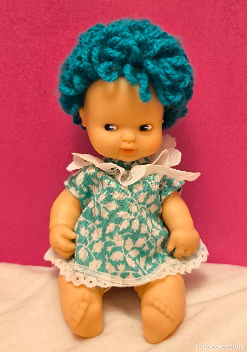 Mu&ntilde;ecas Lesly y Barriguitas: Mu&ntilde;eca Barriguitas pelo de lana verde. Famosa.
