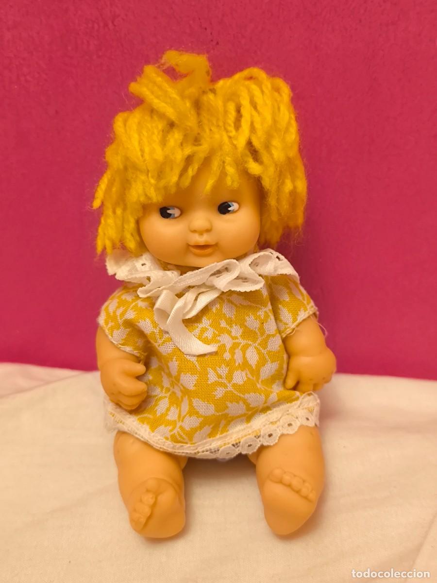 Mu&ntilde;ecas Lesly y Barriguitas: Mu&ntilde;eca Barriguitas pelo de lana amarillo. Famosa.