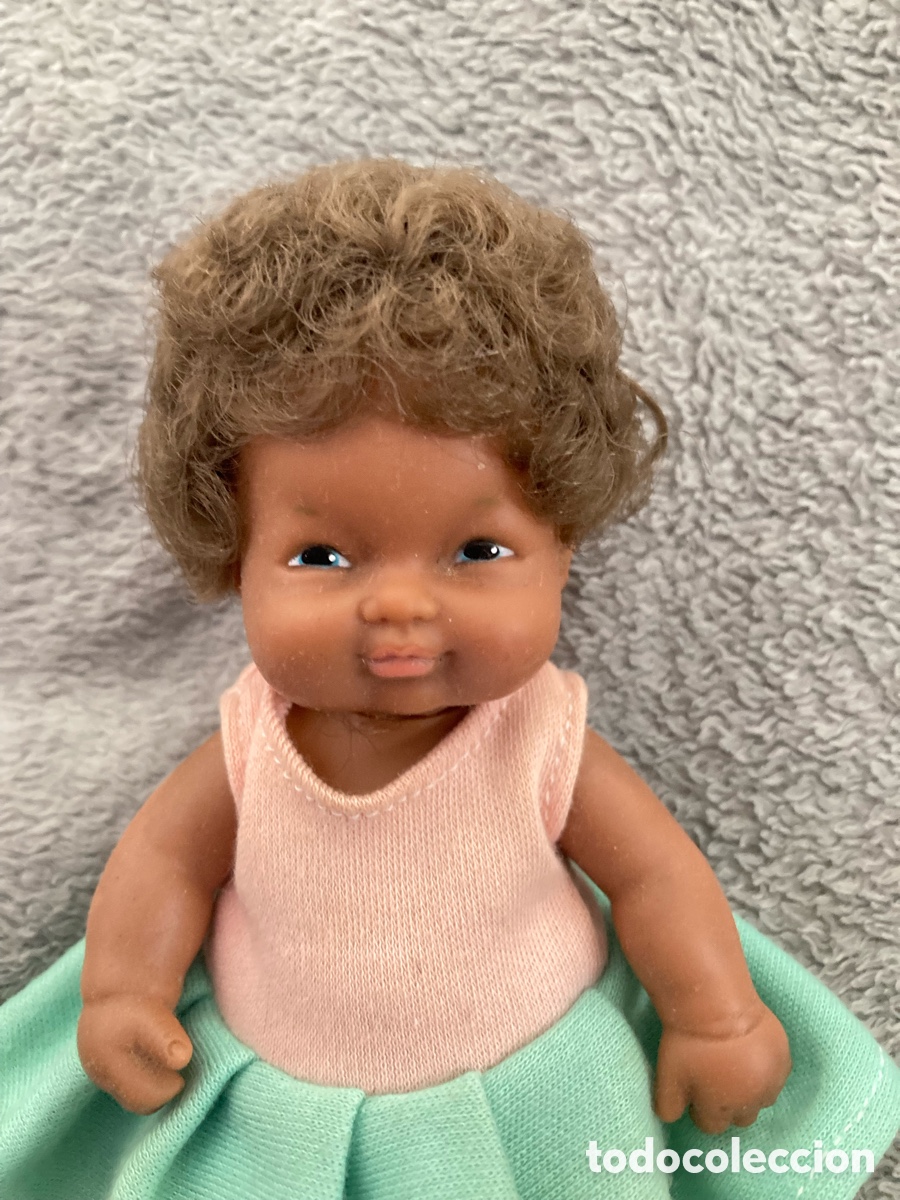 Mu&ntilde;ecas Lesly y Barriguitas: Mu&ntilde;eca Barriguita de Famosa